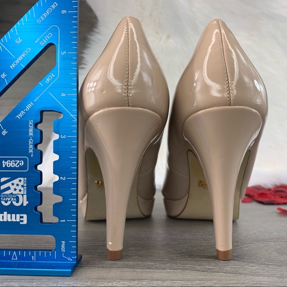 NICKELS “Denny” Pump Heels Size 7.5M - Picture 6 of 8